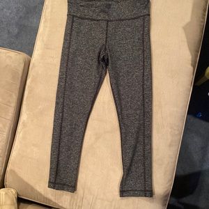 Under armor leggings size small